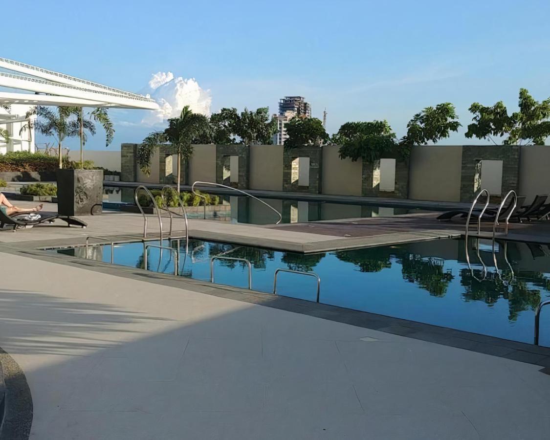 Mactan Newtown Seaview At One Pacific Residence มักตัน ภายนอก รูปภาพ